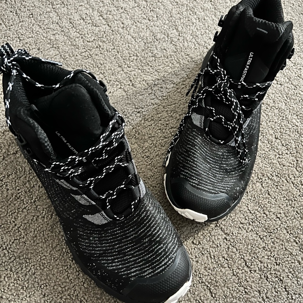 Shoes waterproof